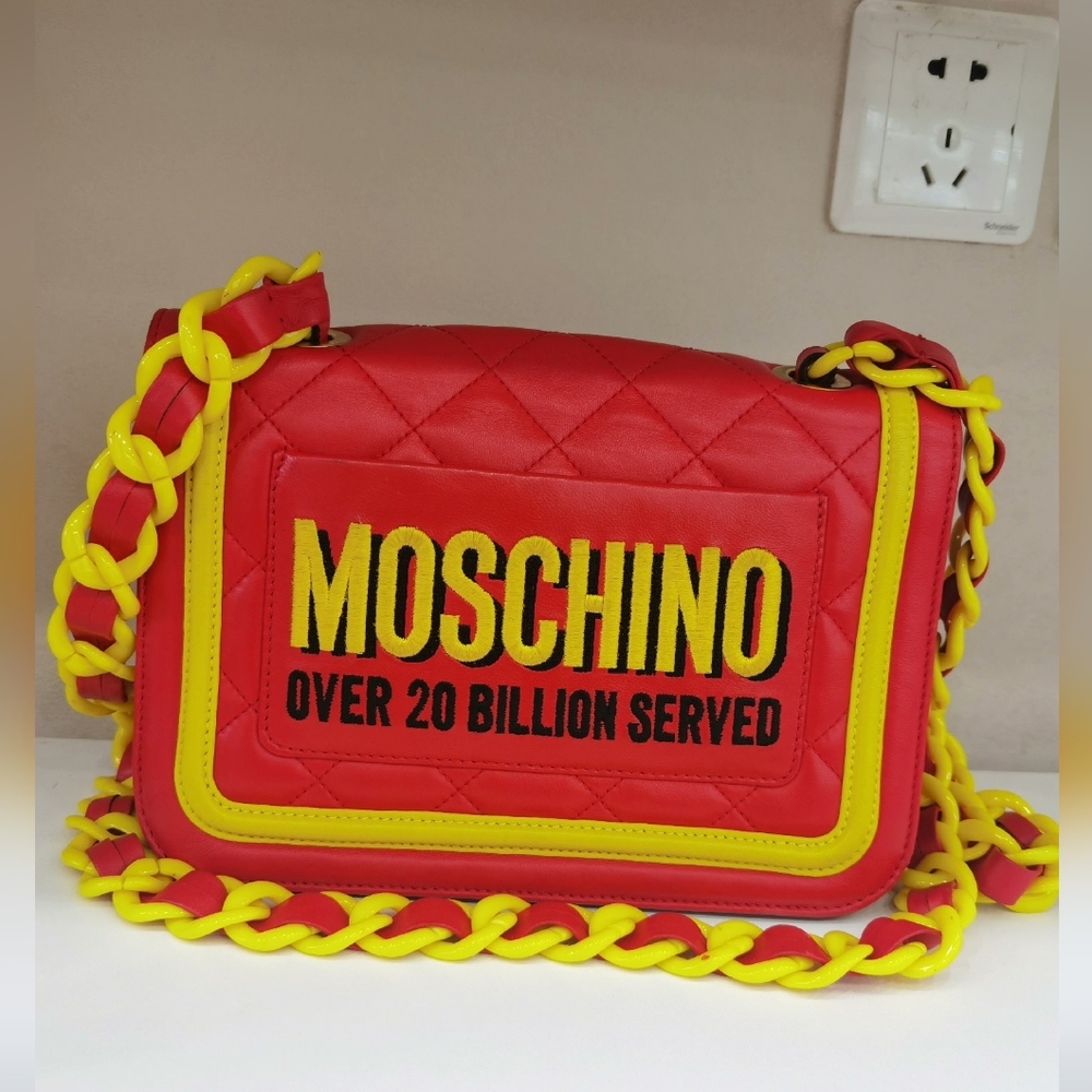 - Authentic Moschino Jeremy Scott McDonald’s Quilted Leather Crossbody bag - Picture 6 of 6